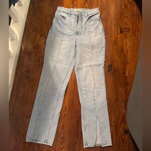 Abercrombie & Fitch Women's Light Wash Straight Leg Jeans